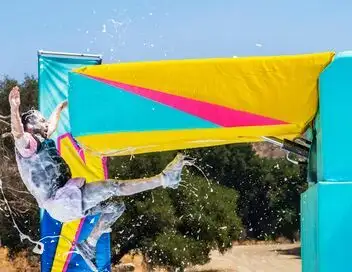 Total Wipeout - Saison 9 - Un pour tous, tous pour un – affiche
