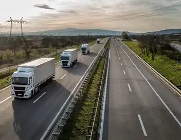 Les routiers : profession chauffeur poids lourd - Saison 2 - Jonathan et Jean-Michel – affiche