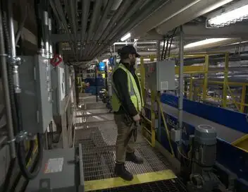 Toronto Airport Uncovered - Saison 1 - Un intrus dans l'aéroport – affiche