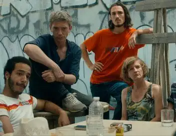 Tant que le soleil frappe – affiche