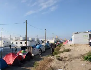 Enquête d'action - De Calais aux côtes anglaises : le calvaire des migrants – affiche