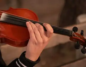 Envoyé spécial - Bilal Alnemr : un violon contre la guerre – affiche