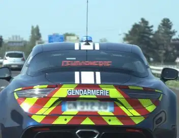 Au coeur de l'enquête - 100 jours avec les gendarmes des autoroutes d'Alsace – affiche