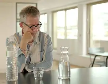 Le monde de Jamy - Peut-on encore boire l'eau du robinet ? – affiche