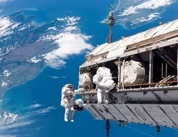 La Station spatiale internationale : Missions à haut risque – affiche