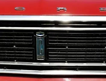 Occasions à saisir : tournée mondiale - Saison 2 - Malte : Ford Cortina – affiche