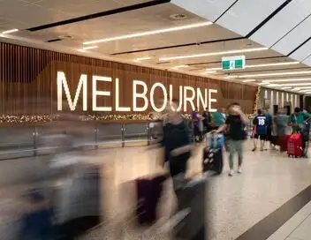 Inside Melbourne Airport - Saison 1 - Next Generation – affiche