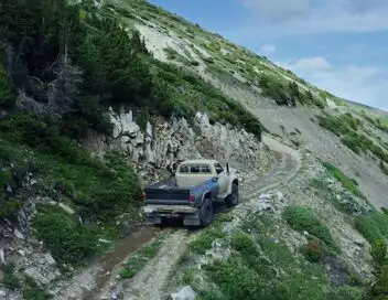 Routes hors limites - Saison 1 - Les têtes dures" – affiche