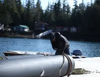 Alaska : seuls au monde - Saison 9 - Dr Tronçonneuse – affiche