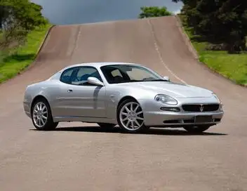 Vintage Mecanic - Saison 10 - Maserati 3200 GT – affiche