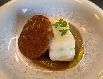 Voyage en cuisine - Côte d'Azur : la pissaladière – affiche