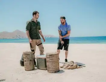 Morsures et piqûres : le grand test - Saison 1 - Fire Down Below – affiche