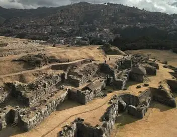Le mystère des Incas : des origines à la chute - La chute de l'empire du soleil – affiche