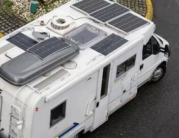 Emmenez-moi - Plan bus 2025 : un défi écologique pour l'Île-de-France – affiche