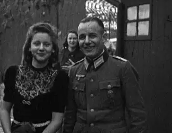 Des femmes au service du Reich - Saison 1 - De 1942 à nos jours – affiche