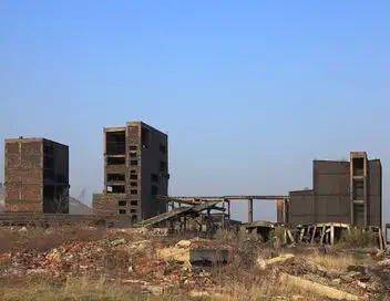 Urbex en Roumanie, sauver les vestiges – affiche