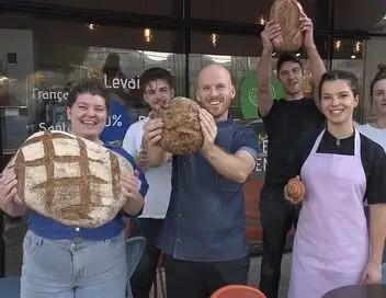 La meilleure boulangerie de France - Saison 13 - Var et Bouches-du-Rhône – affiche