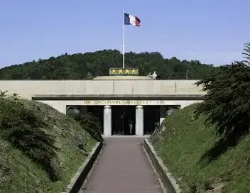 Le journal de la Défense - Le combat du futur de l'armée de Terre – affiche